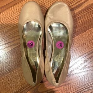 Ballet flats